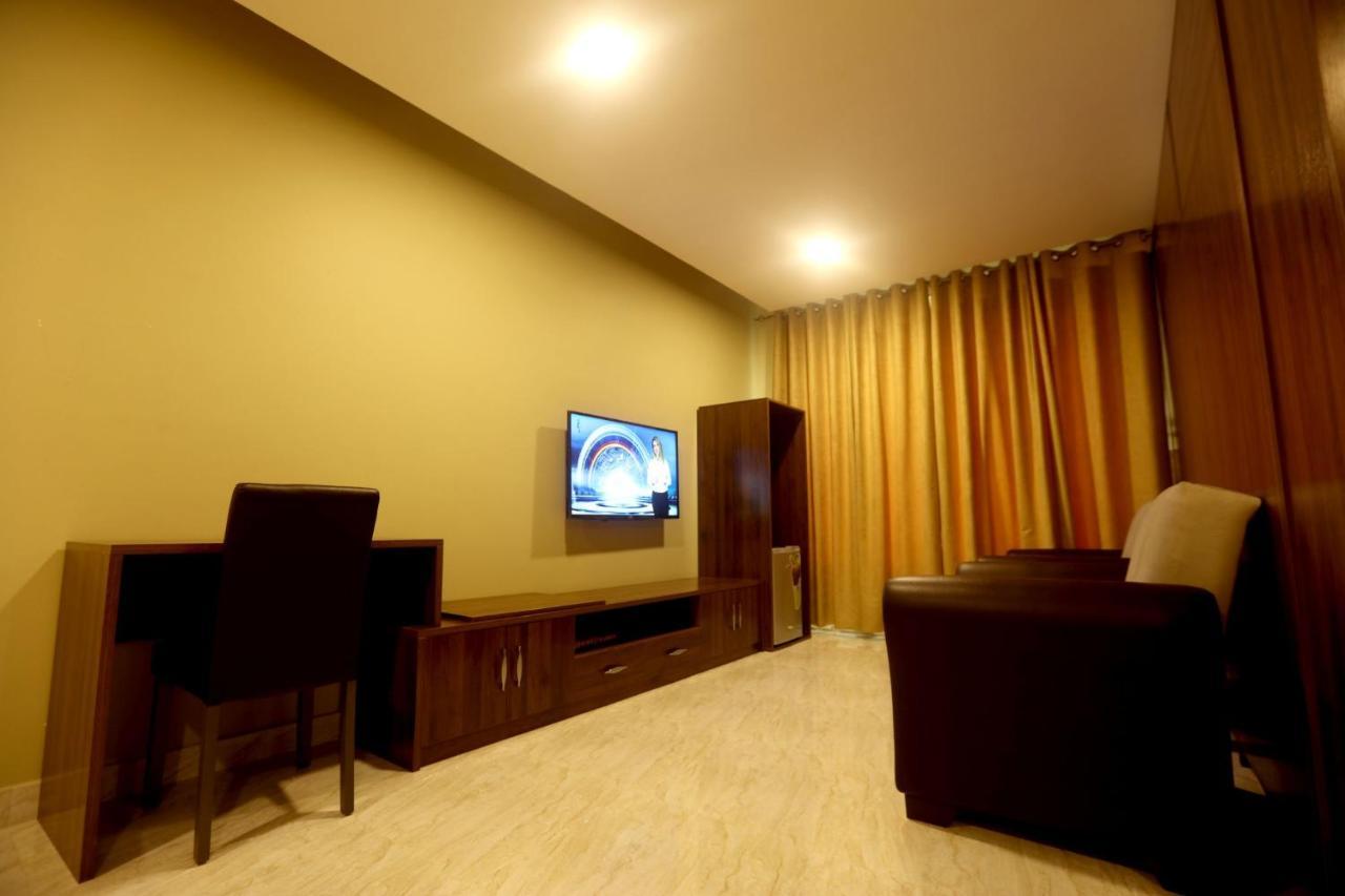 Golden Crown Hotel Alseeb Muscat Екстер'єр фото