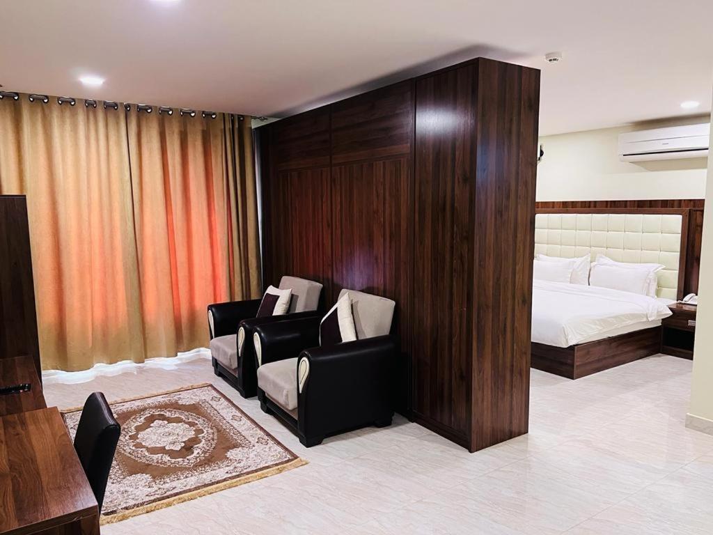 Golden Crown Hotel Alseeb Muscat Екстер'єр фото