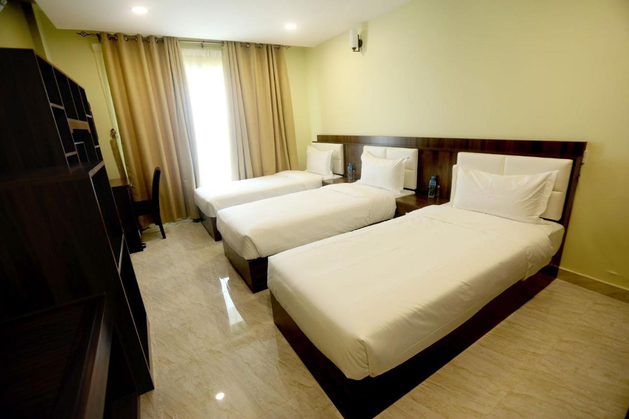 Golden Crown Hotel Alseeb Muscat Екстер'єр фото