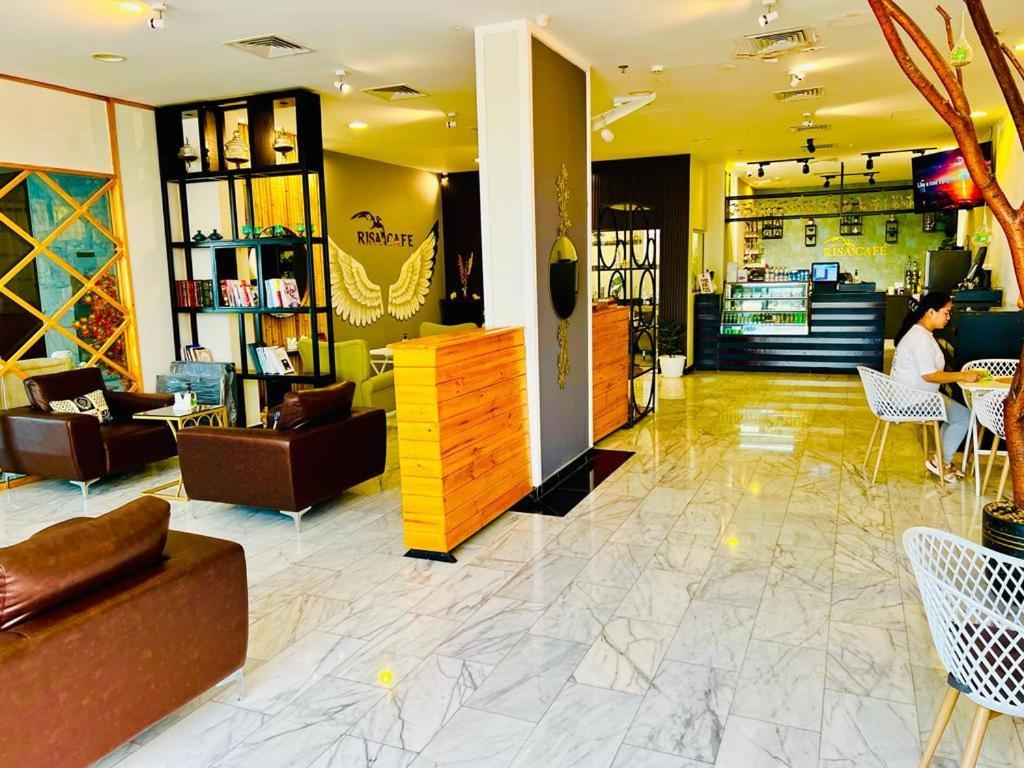 Golden Crown Hotel Alseeb Muscat Екстер'єр фото